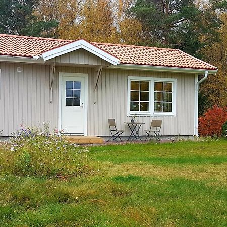 Nybyggd Stuga Intill Skogsbrynet - New Built Cottage Next To The Cowberry Forest Mora Luaran gambar